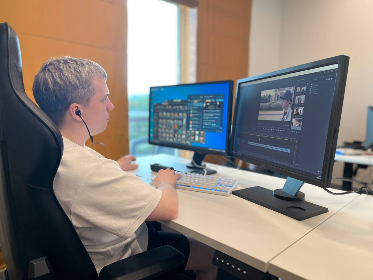 Toss монтирует ролик для своей команды