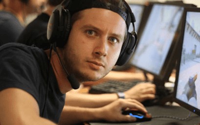 Maikelele о росте зарплат в CS2: от $1,2 тыс. до $95 тыс. в месяц