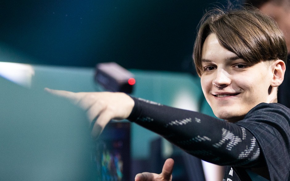 Mira об Aurora: «Мы не умеем справляться с эмоциями»