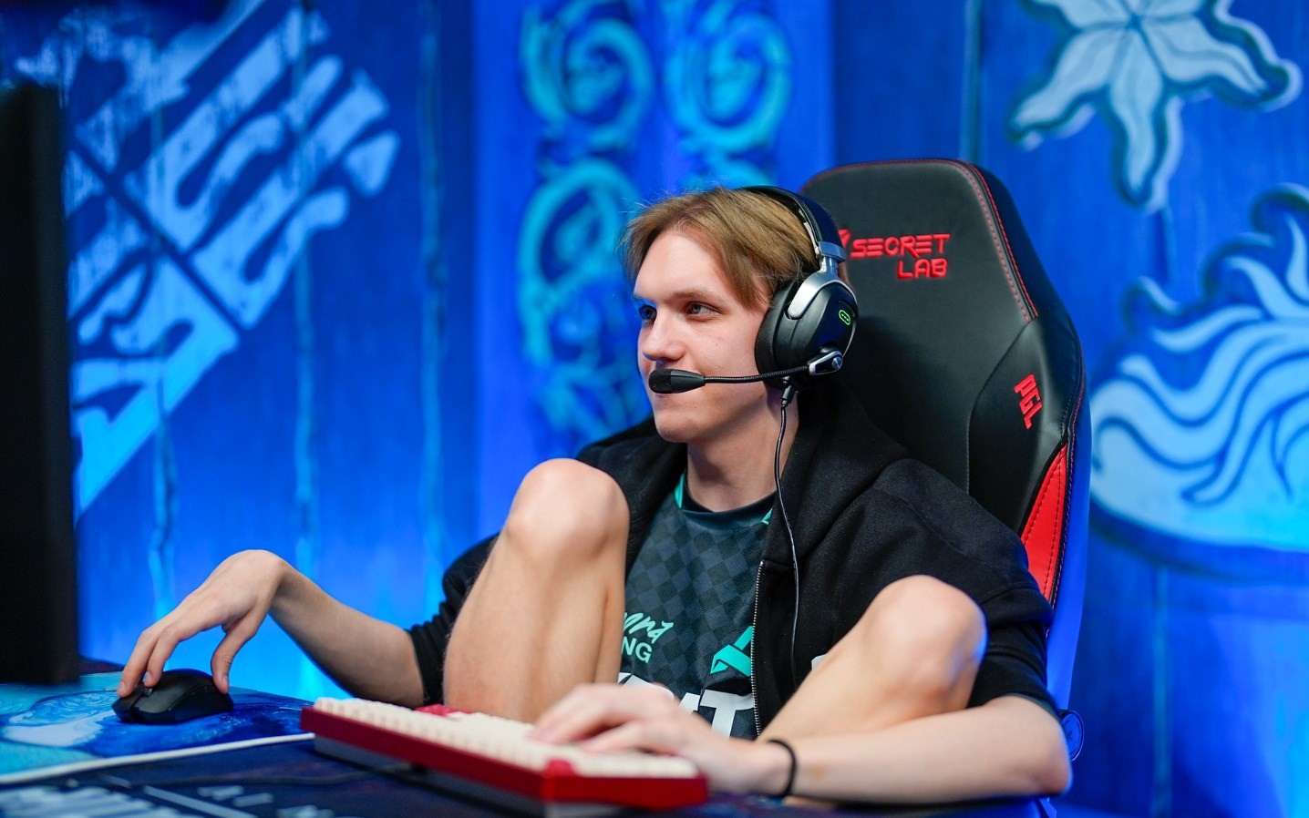 kiyotaka из Aurora рассказал о миде и метовых героях на Esports World Cup 2025