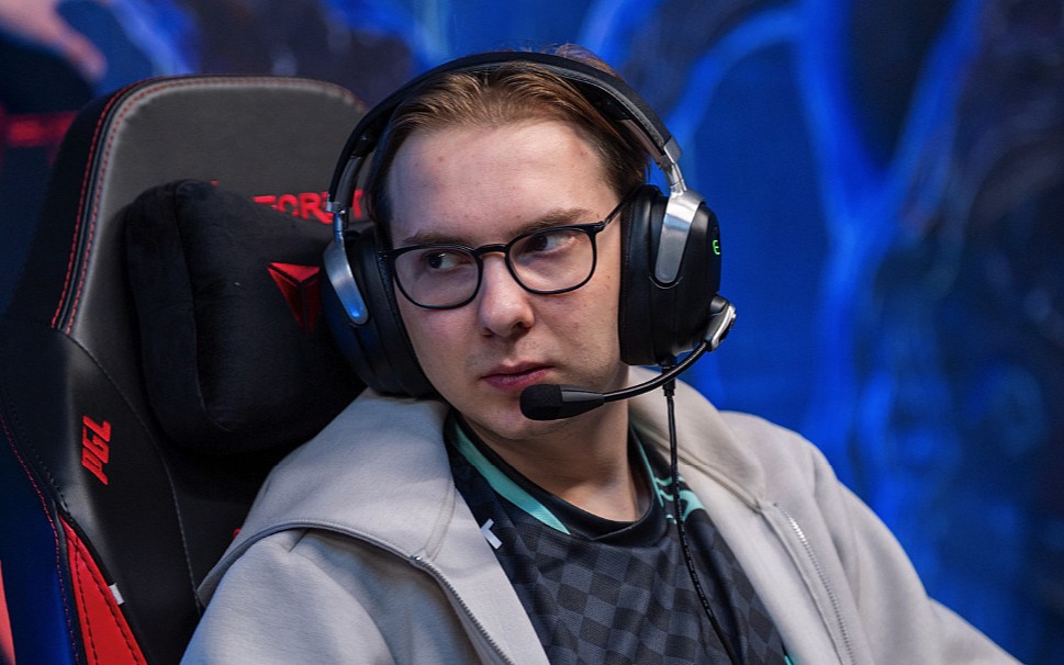 Pantomem о переходе в Team Spirit и опыте в Aurora Gaming | Dota 2 | 15 октября 2025